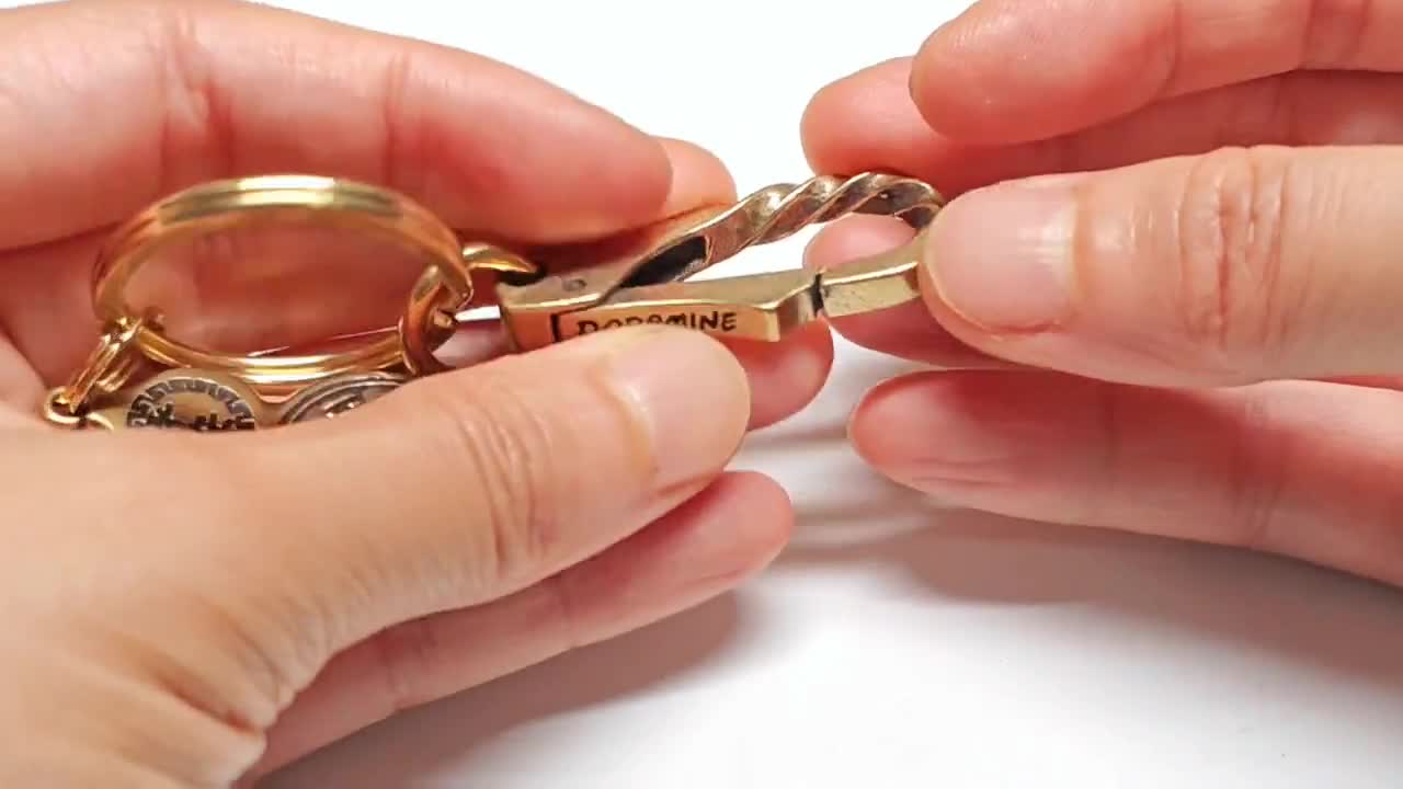 ヴィンテージ中国風真鍮キーホルダー：ウォレットチェーンベルトフック