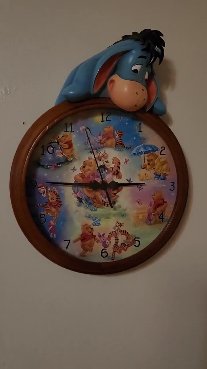 Vintage Winnie the Pooh Eyeore Clock Limited Edition RARE - Etsy