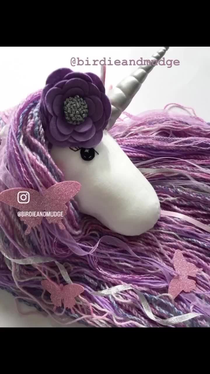 Unicorno, testa di unicorno, unicorno fatto a mano, finta tassidermia,  arredamento ragazza, stanza della ragazza, cavallo, testa di animale, testa  da parete di unicorno, supporto a parete -  Italia