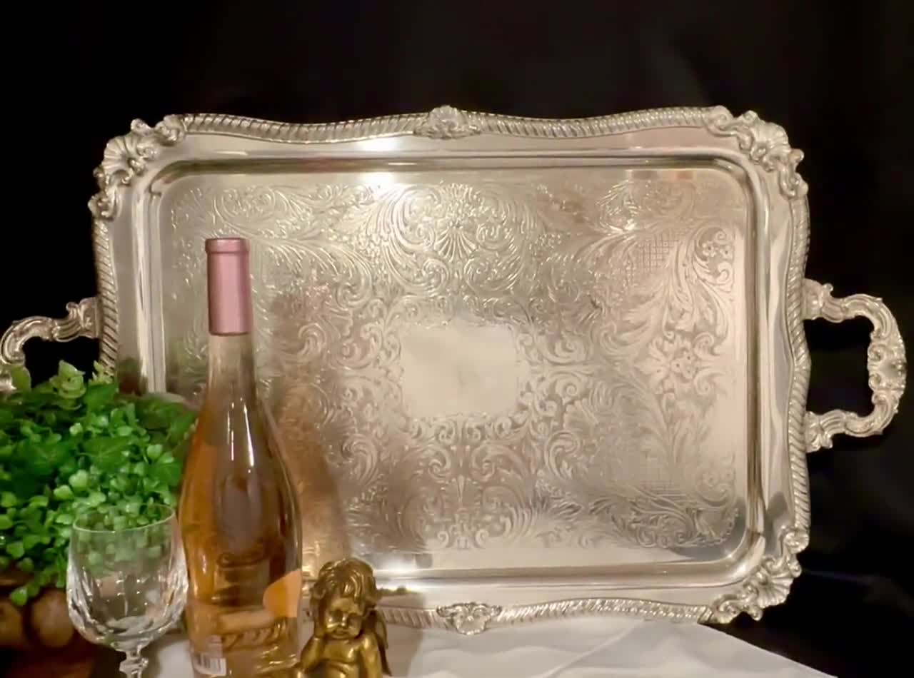 Sheridan Silver Shell & Gadroon Tray / Vintage Silverplated