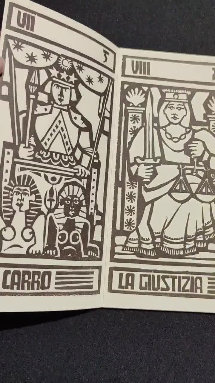 ⭐︎かのあ⭐︎★タロット Amazon.co.jp: TAROT CARD of AYA TAKANO タカノ綾のタロット