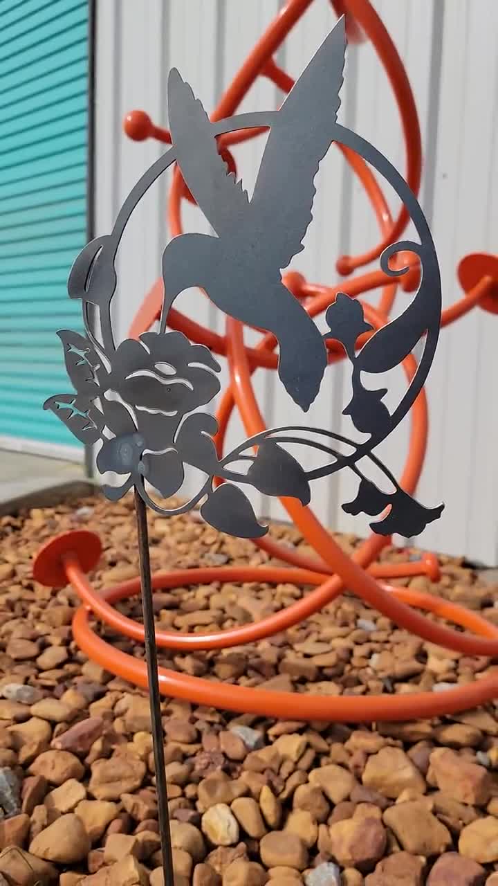 Metal Hummingbird and Flower Garden Stake - Steel Gardening Decor – Maker  Table
