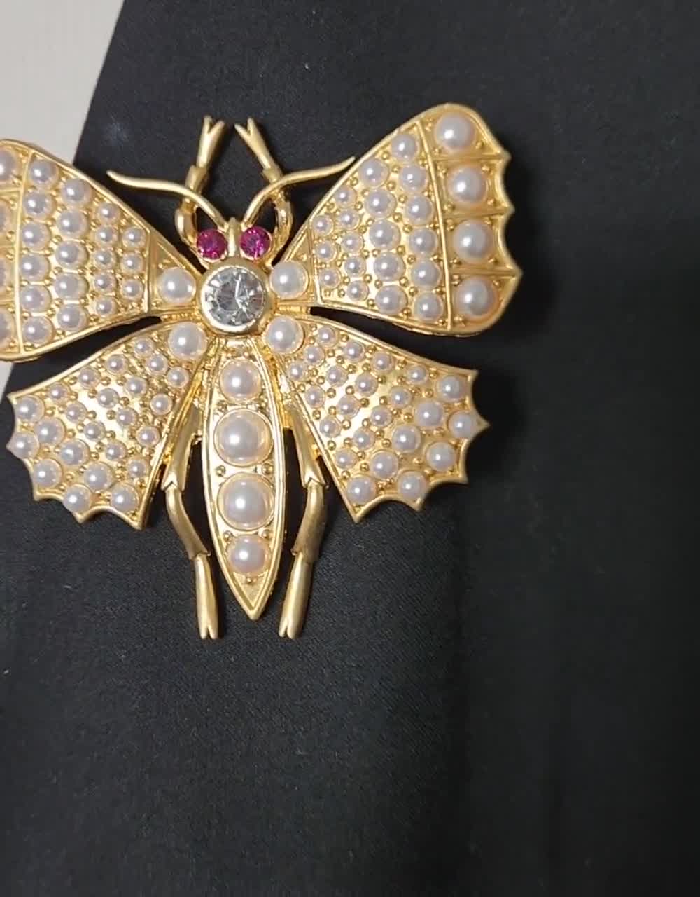 Baroque Women Faux Pearl Heart Shape Brooch Pin Corsage Suit Accessory  Jewelry