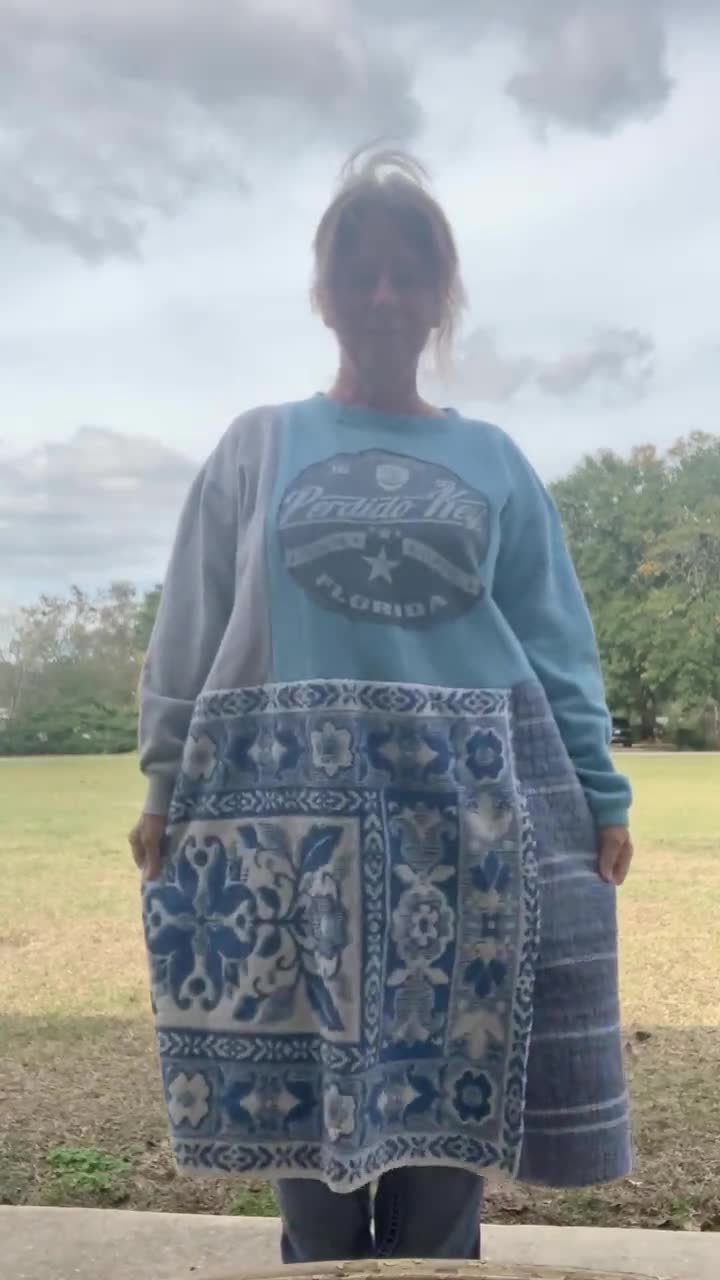 Tunique en patchwork bleu recyclé pour dames avec bas matelassé