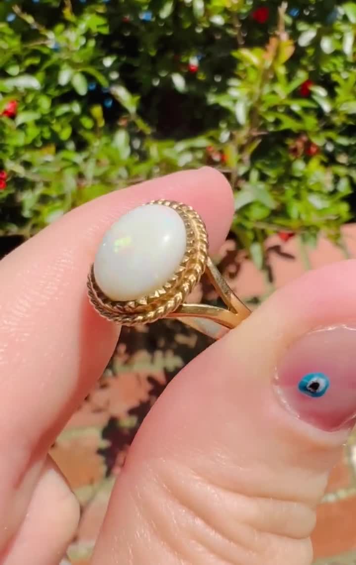 90年代ヴィンテージ 9カラットゴールドオパールリング：ツイストロープ