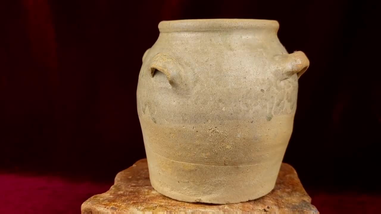 【伝世品❗】16～17世紀　古安南　鉄絵　草花図　目跡付　兜皿　ベトナム古陶磁 伝世品❗】16～17世紀 古安南 鉄絵 草花図 目跡付 兜皿 ベトナム