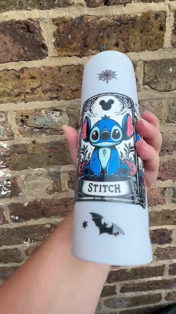 Carta del tarot. Stitch. Disney. Vaso reutilizable. Vaso con pajita. Vaso delgado de 16 oz. Halloween. video poster
