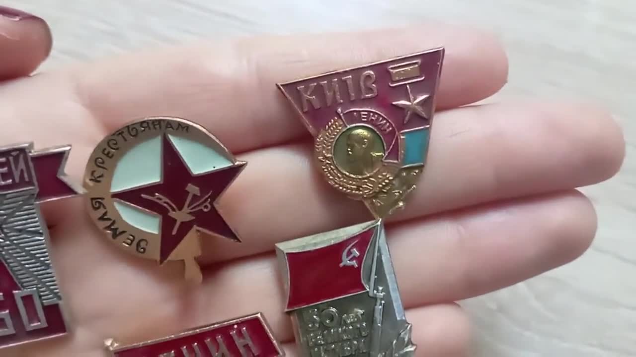 ヴィンテージ ソビエト レーニン ピンバッジ 7個セット、ソ連