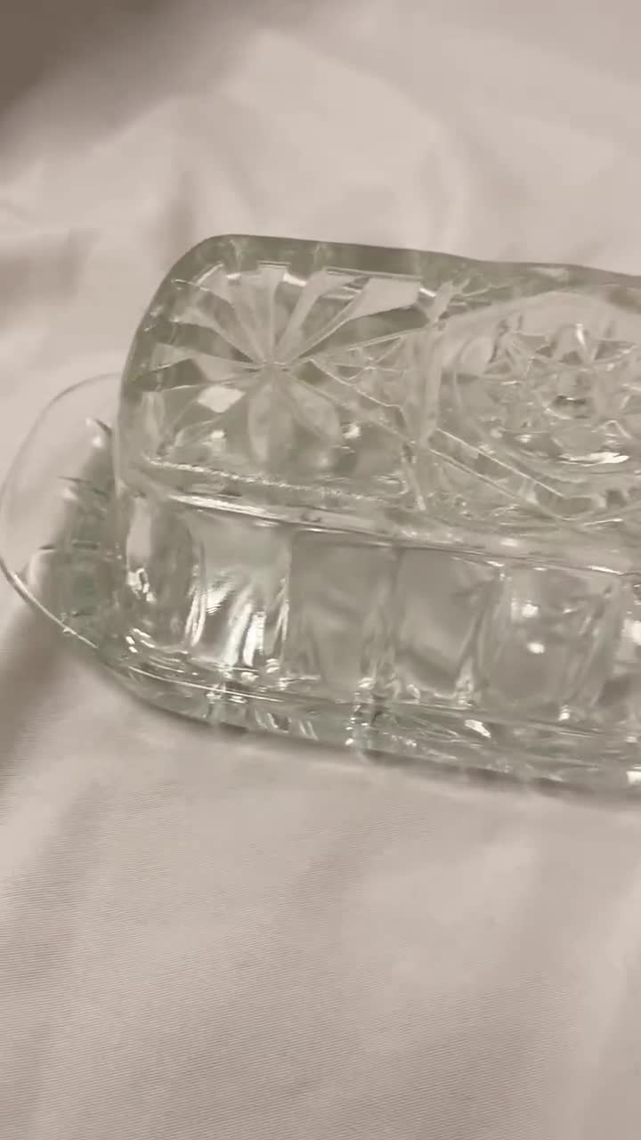 Molde de vidrio para pastel  Dish soap, Butter dish, Butter