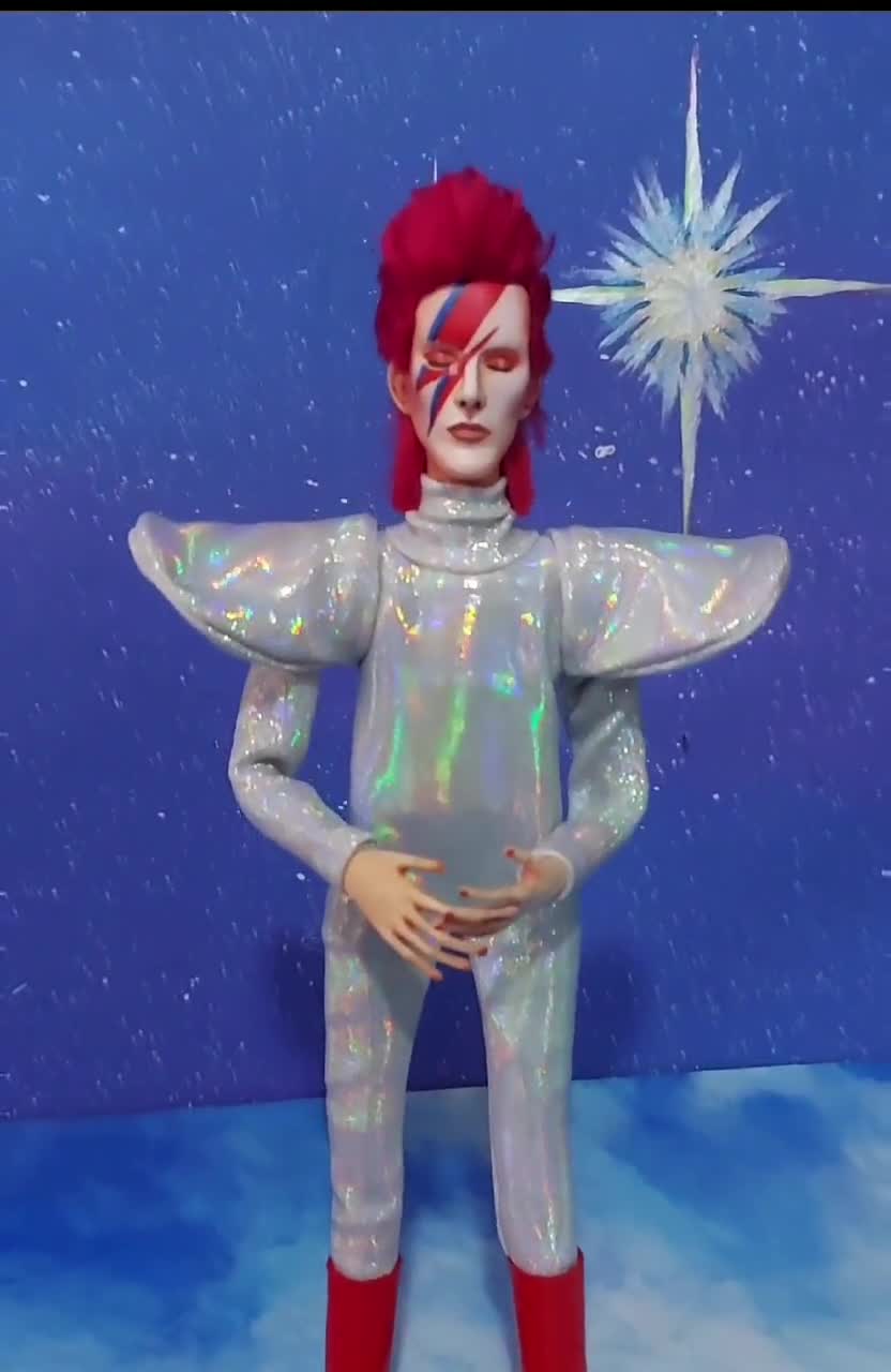 David Bowie Art Doll – Aladdin Sane / Ziggy Stardust – One of a Kind Collectible Figure video poster