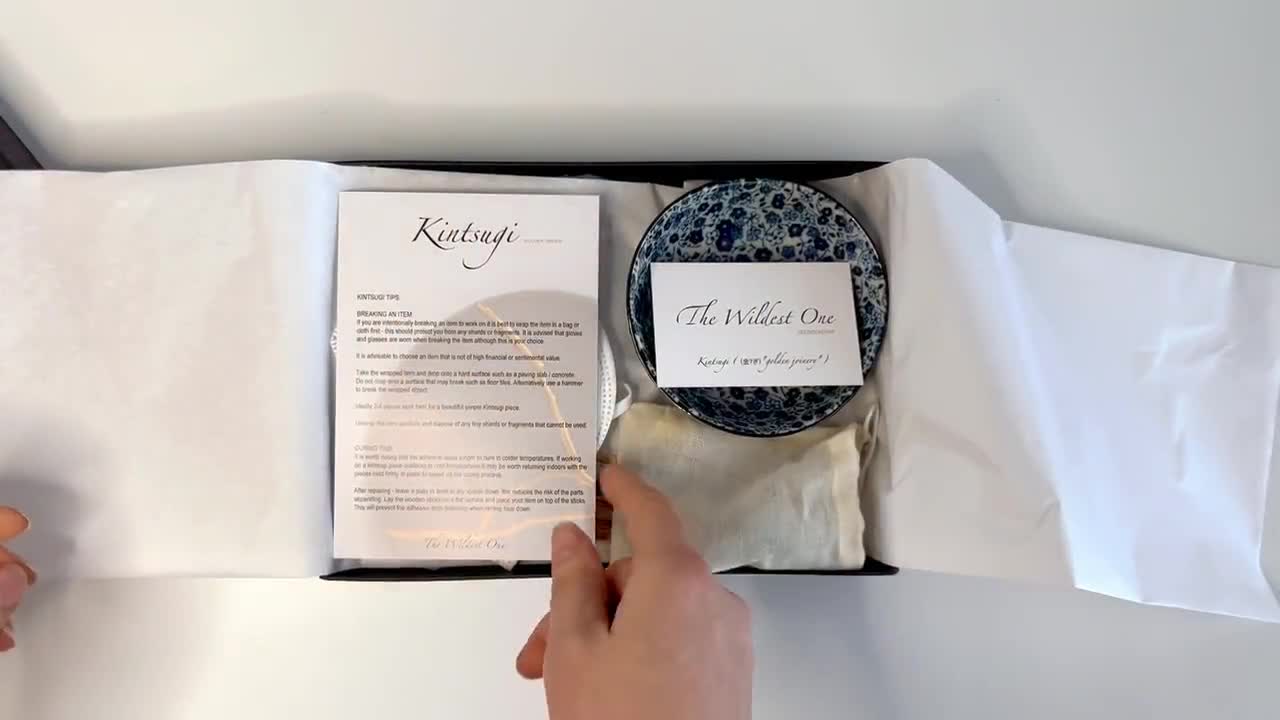 monさん専用【未使用】金継ぎコフレ(KINTSUGI Coffret) monさん専用【未使用】金継ぎコフレ(KINTSUGI Coffret)