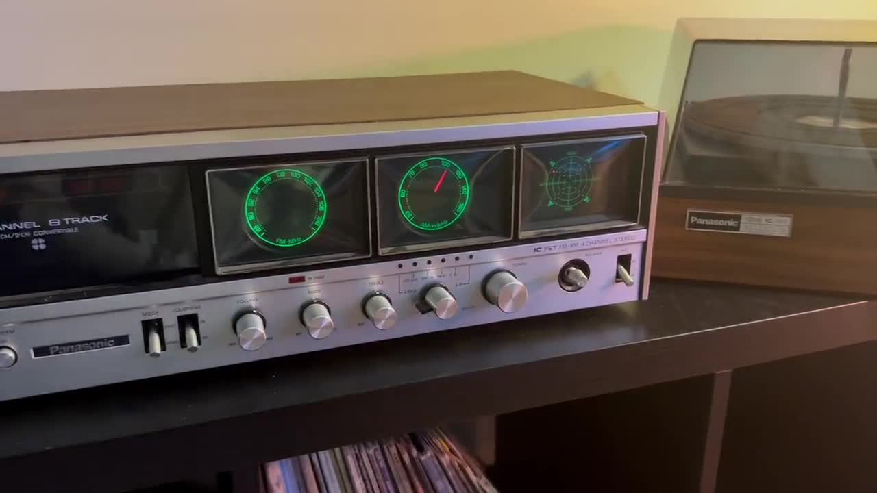 Vintage 70s Panasonic Quadraphonic Stereo Receiver & 8 Track
