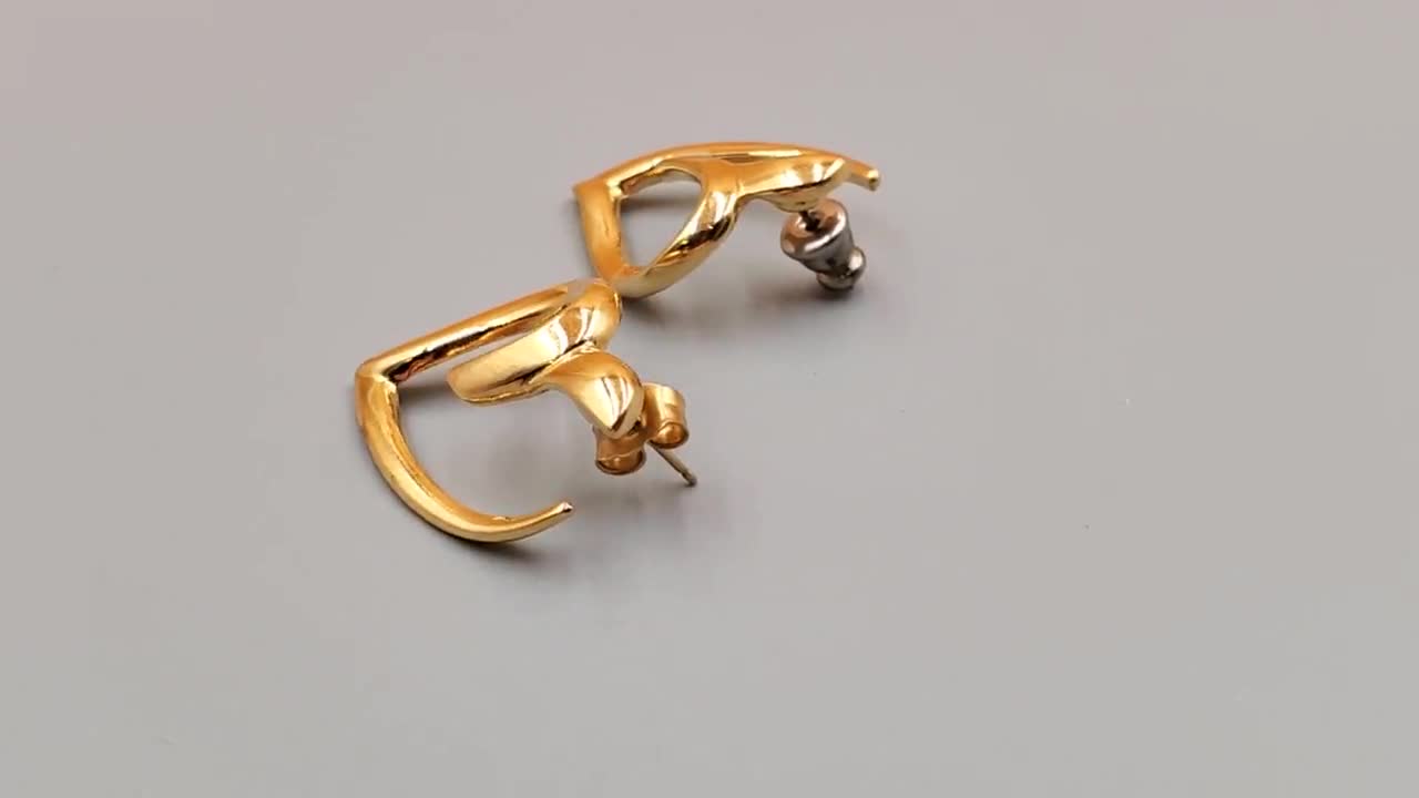 Vintage Monet Gold Tone Heart Earrings - Etsy