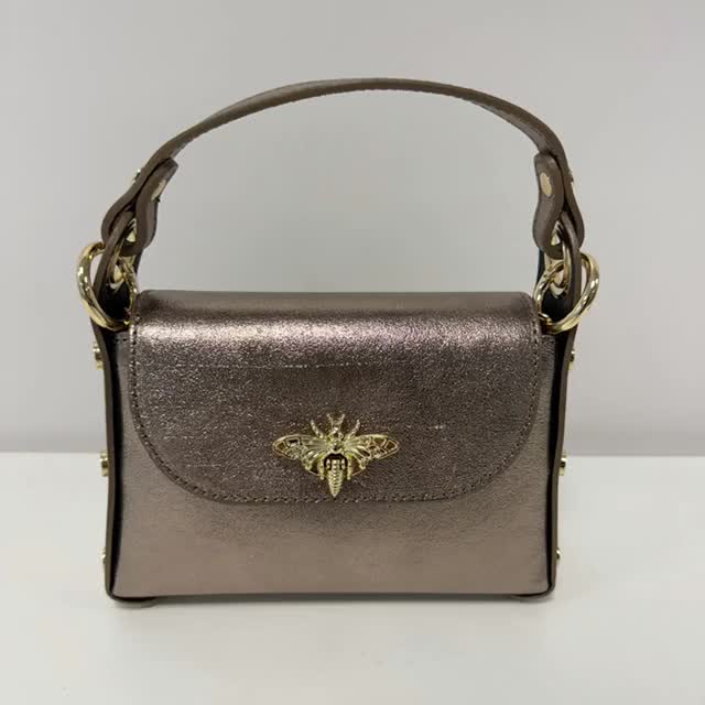 【OURO】LEATHER BASKET BAG [正規品] [関税・送料込み] バック Bee Leather Shoulder Bag Women Handmade Italian Gold-colored