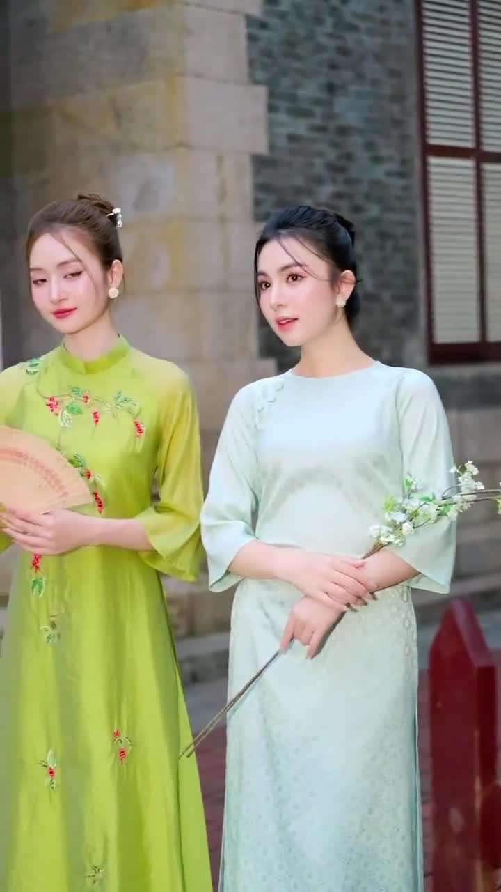 [No136]ベトナムアオザイ(Áo dài Việt Nam) Amazon.com: H18 Forest Green Ao dai Vietnam NO PANTS