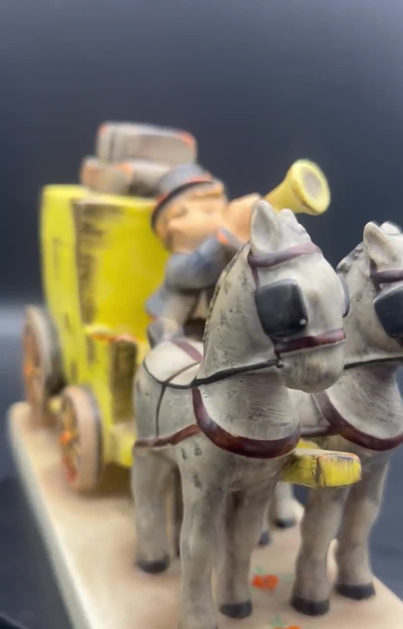 フンメル人形 The Mail is Here 郵便配達馬車 フンメル人形 The Mail is Here 郵便配達馬車