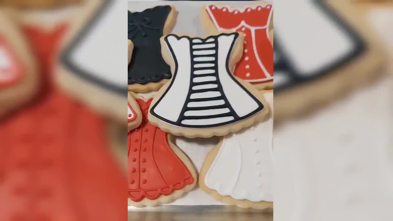 Corset Lingerie Cookies (1 Dozen) – Storybook Bakery