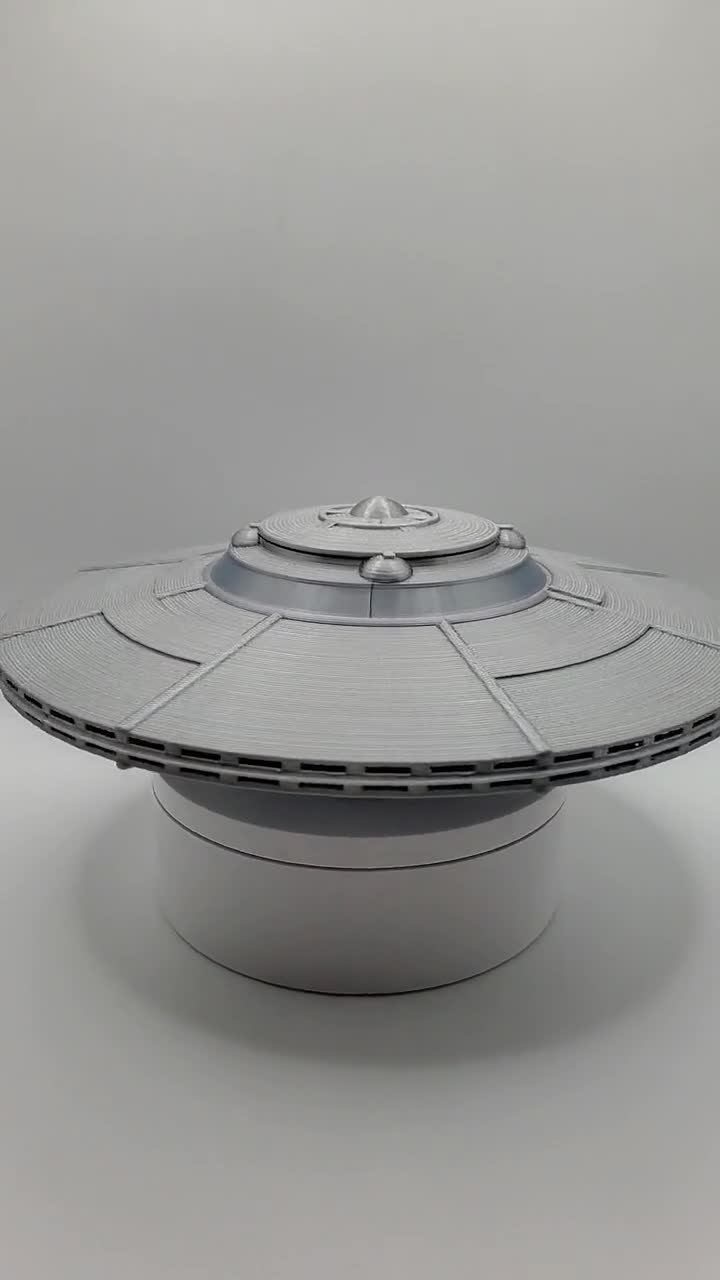 UFOモデル、空飛ぶ円盤型エイリアン装飾、SF宇宙船レプリカ、未来的な