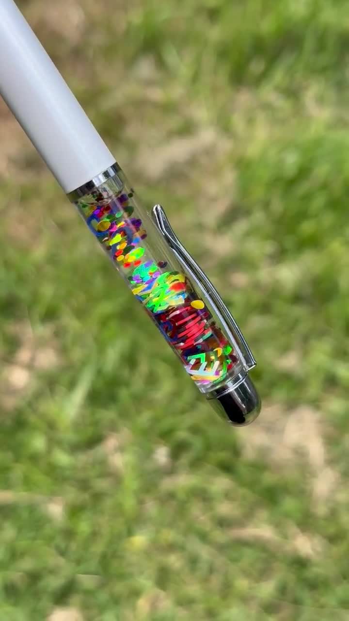 RAINBOW RHINESTONE PEN TUTORIAL FOR BEGINNERS 🌈 // How to Make DIY Striped  Papermate Bling Pens 