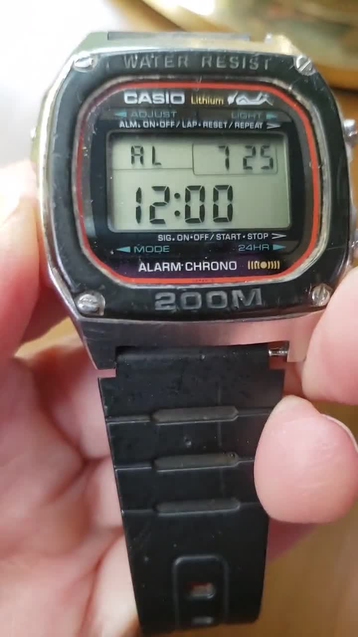 Vintage 1980's Casio 280 DW-1000 Digital Men'a Watch! WORKS! New