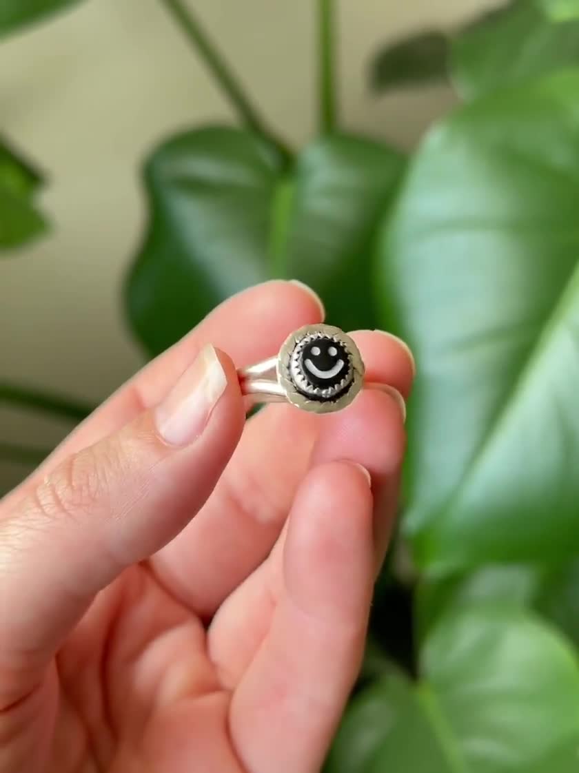 Happy Ring (size: 5.50) - Etsy