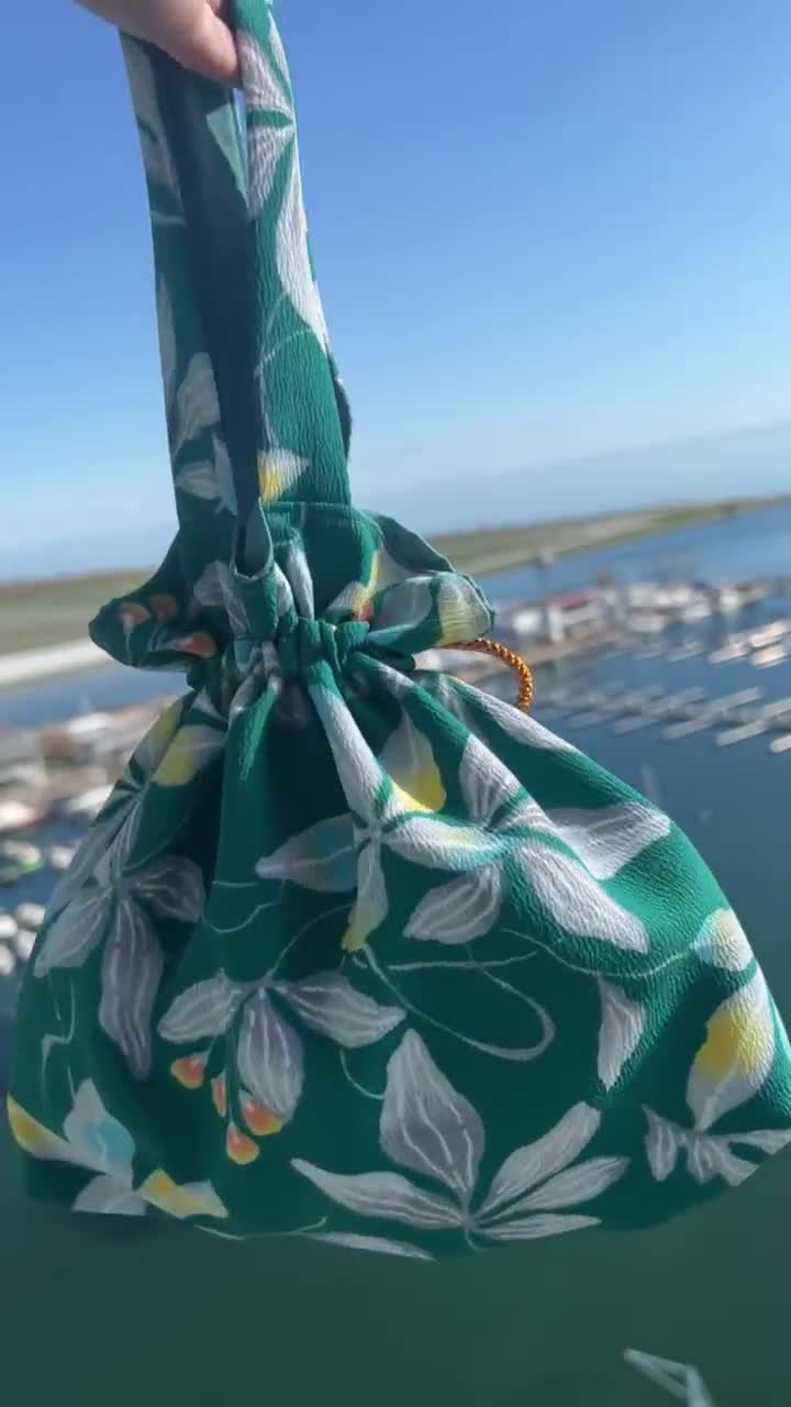 Kimono Kinchaku Bag: Japanese Drawstring Wristlet Pouch - Etsy
