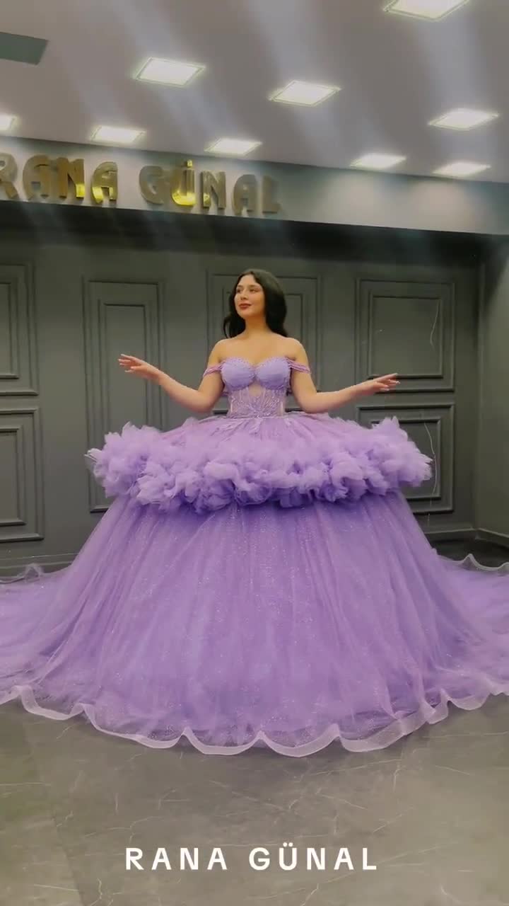 ライラック キンセアニェーラ ドレス、ライラック ウェディング ドレス