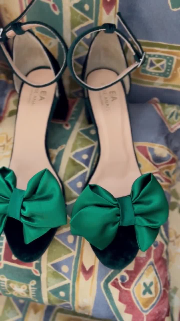 Emerald Green Velvet Block Heels, Satin Bow Wedding Sandals, Forest Green  Bridal Shoes, Green Wedding Shoes, Velvet Block Heel Wedding Heels