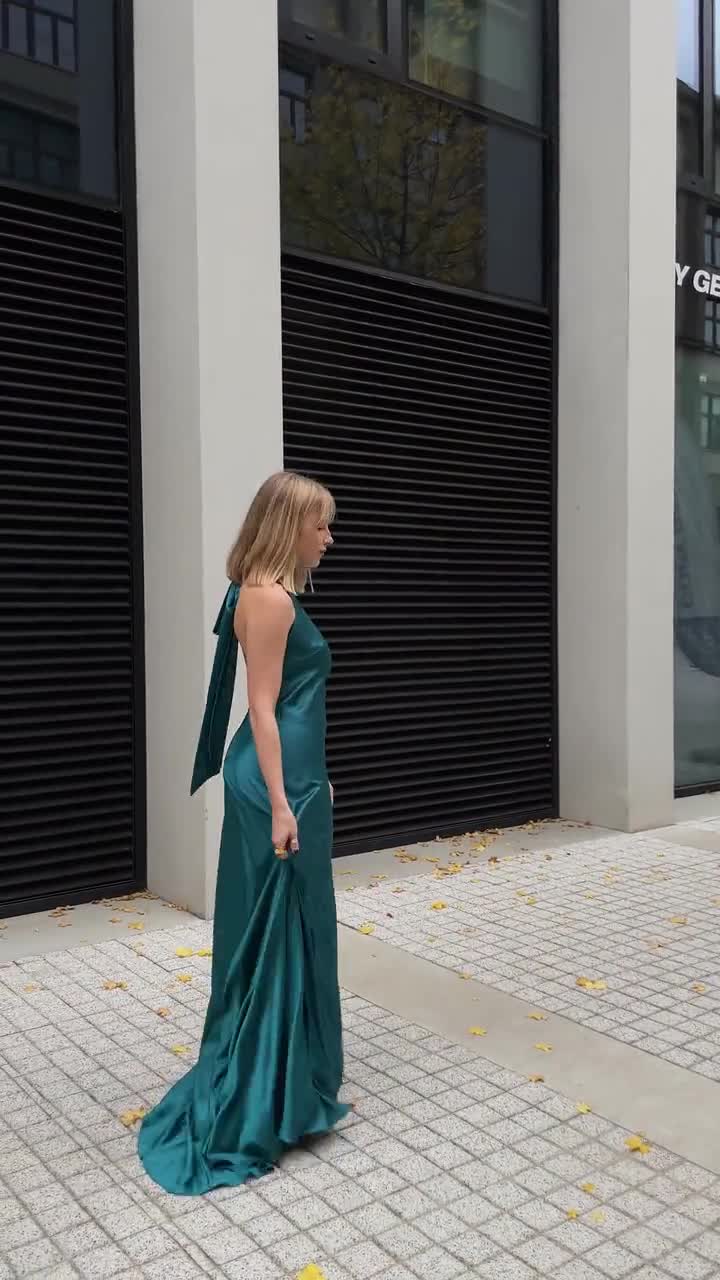Bridesmaids dress with halter neck Simple Renaissance wedding dress Prom  dress with slit Backless dress for elopement wedding Bridal dress
