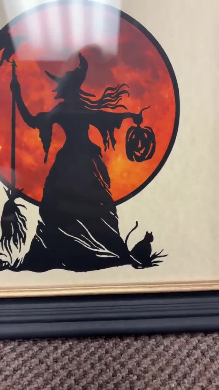 邪悪な魔女と月の額入り切り絵シルエット、ハロウィンの飾り、魔女の
