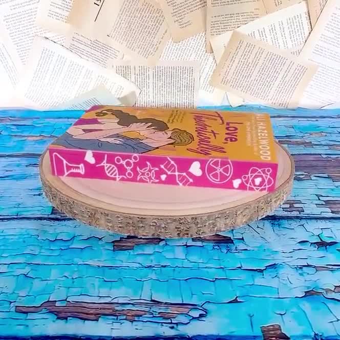 Love, Theoretically Special Edition by Ali Hazelwood: Custom