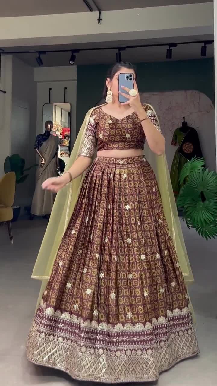 Amazon.com: Traditional Faux Georgette Heavy Embroidery Party Wear Women  Lehenga Choli Fancy Indian Wedding GhagraCholi 3880 (Black, Small) :  Clothing, Shoes & Jewelry