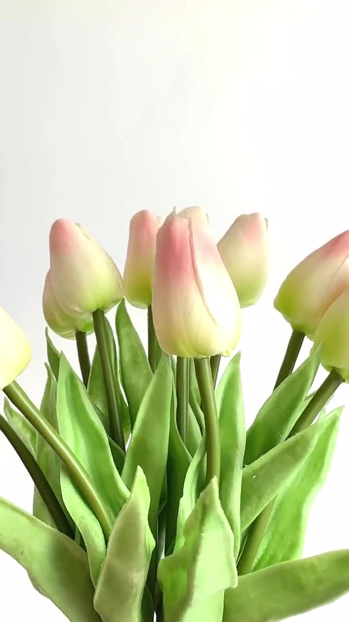 30 Tulipani Artificiali Nubry - Fiori Finti Realistici In PU Con Stelo In Filo D'Acciaio - Bouquet Fiori Per Matrimonio, Centrotavola E Decorazione Casa (Rosa Chiaro)
