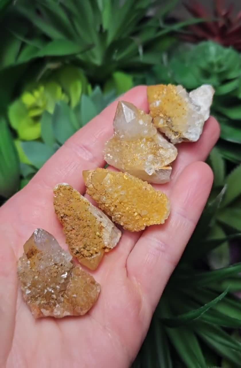 ゴールデンヒーラースピリットクォーツクラスター：南アフリカ産