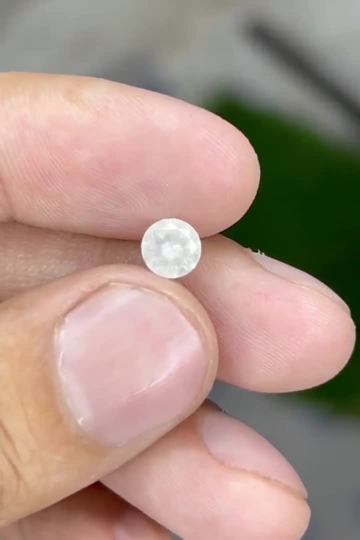 0.81 CT 6.0×3.6 Mm Natural Loose Diamond White Milky Color 0.81 CT 6.0×3.6 Mm Natural Loose Diamond White Milky Color