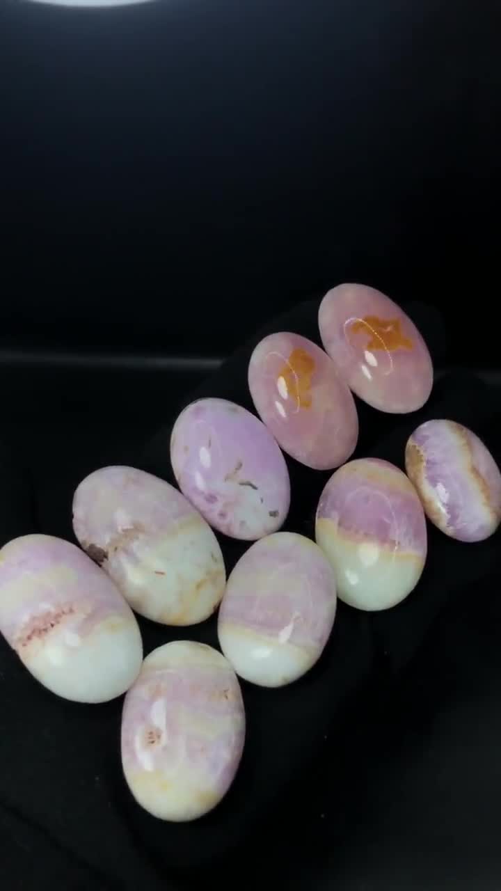 ピンクアラゴナイトパームストーン - ピンクアラゴナイト - ピンク