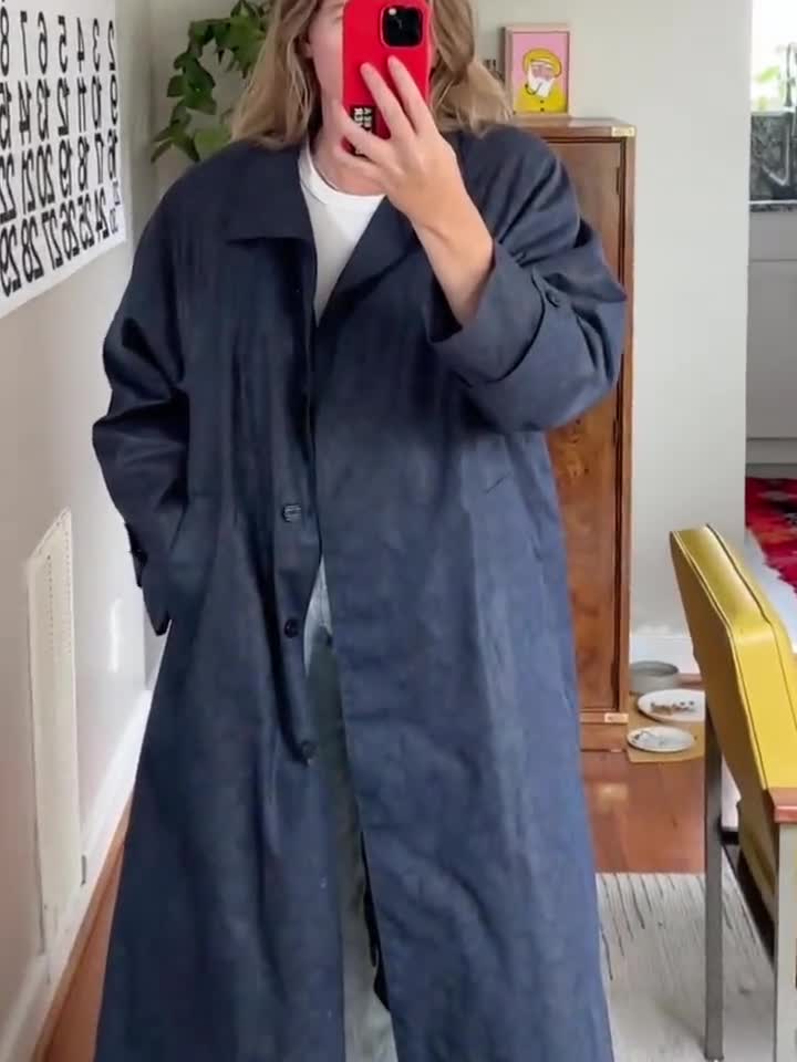 ジャケット・アウター vintage stitch graphic long coat navy Vintage Dark Navy Blue Raincoat, Trench Coat (B373) by London Fog