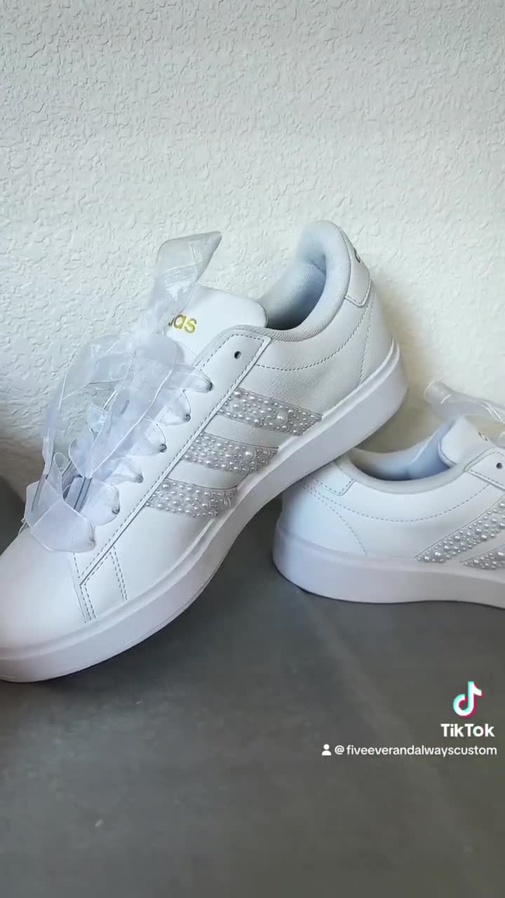 adidas gazelle silver green womens Buy Cloud White and Blue Adidas Originals Campus 00S Shoes for Men Online main image 0