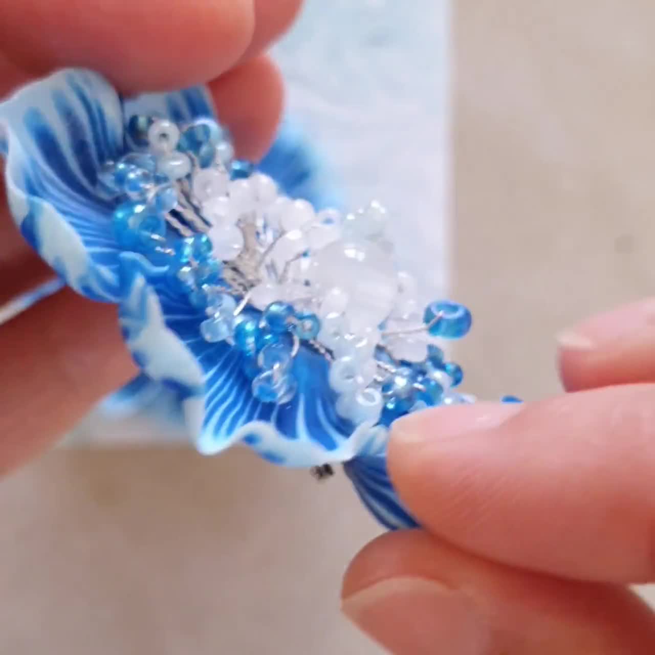 【Waviness】 Ocean Flower Brooch ANTIQUE SHIMMERING OCEAN BLUES RHINESTONE FLOWER SPRAY