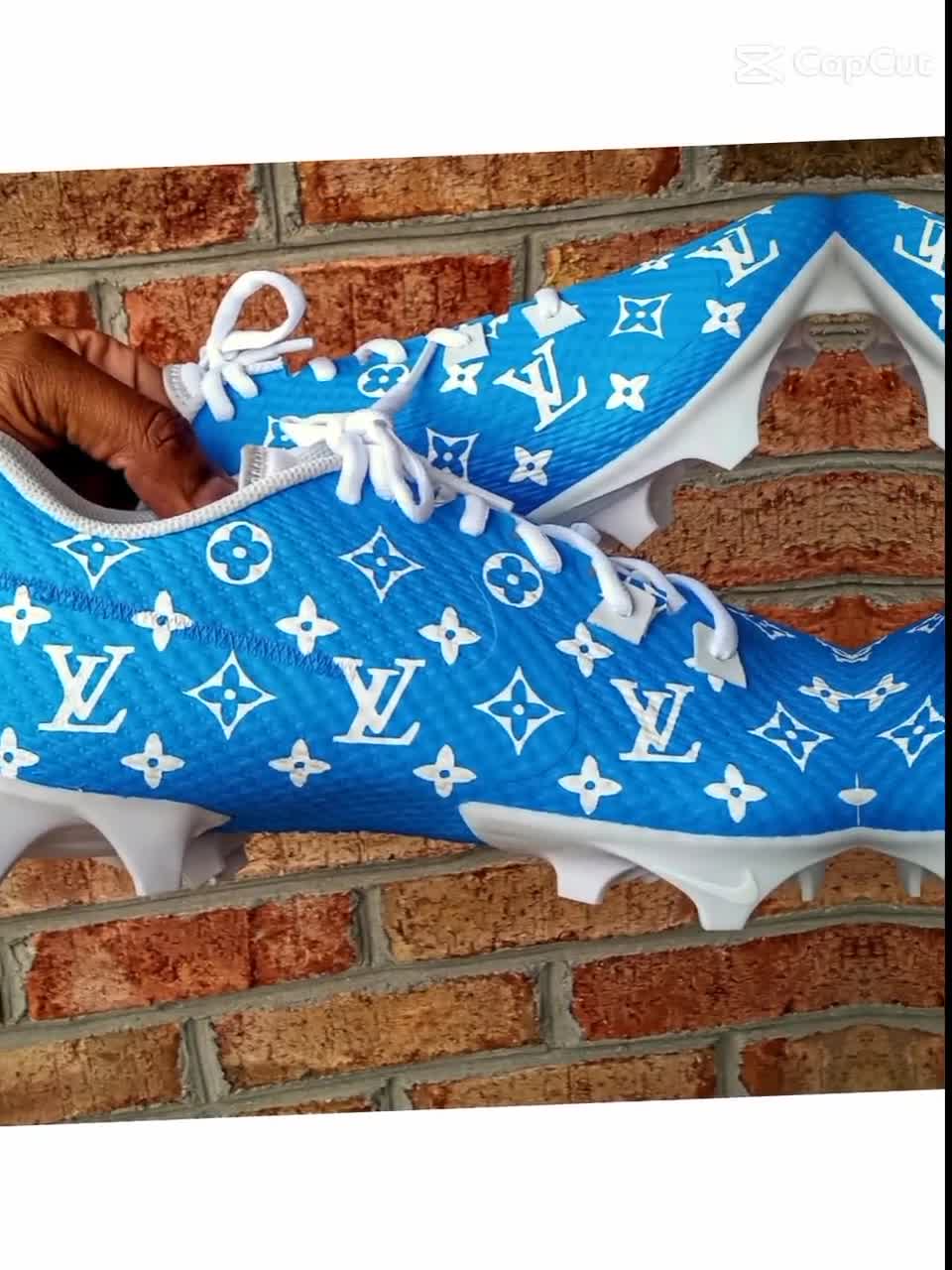 Louis vuitton best sale supreme cleats price