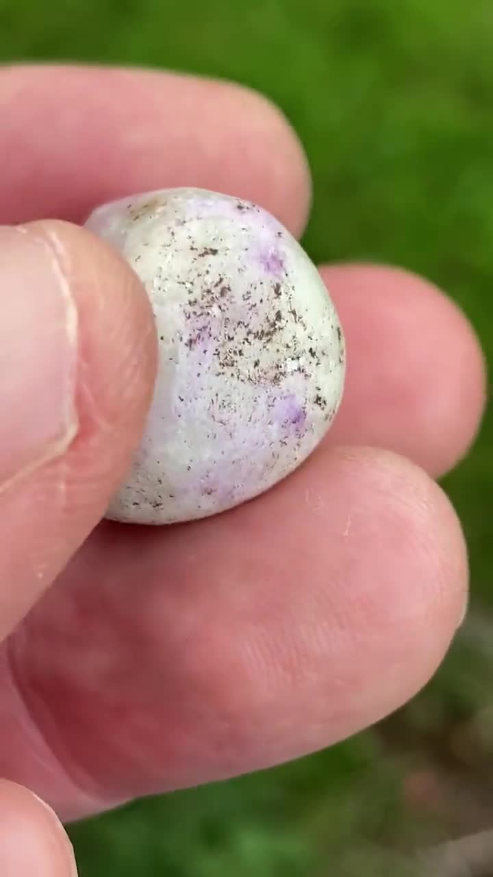 研磨ハックマナイトタンブルストーンUV感度 - Etsy 日本