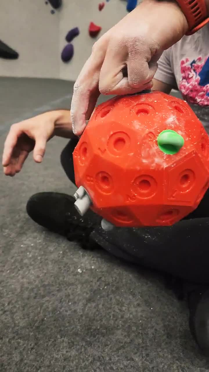 3D Printed Finger Bouldering Dexterity Game finger Dex Rock