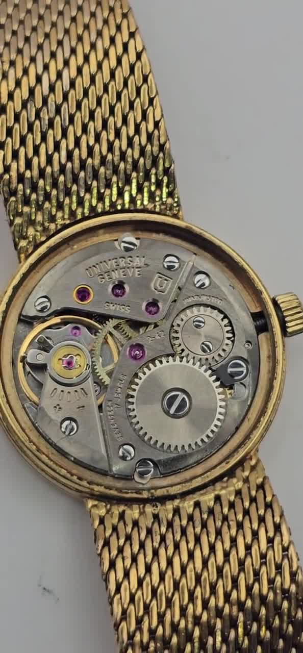 A Rare Ladies, Universal Geneve Watch Hand WINDING, CAL 1-42