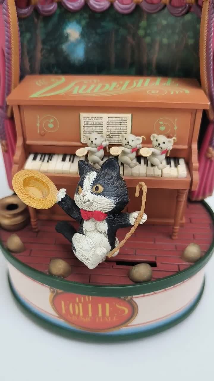 Enesco Vintage Music Box Wind-up - on Stage -there's No Business