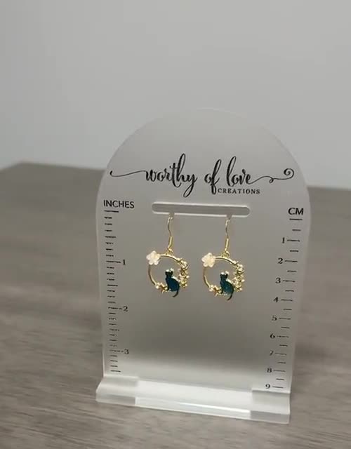 Black Cat-oorbellen met 18k vergulde haken video poster