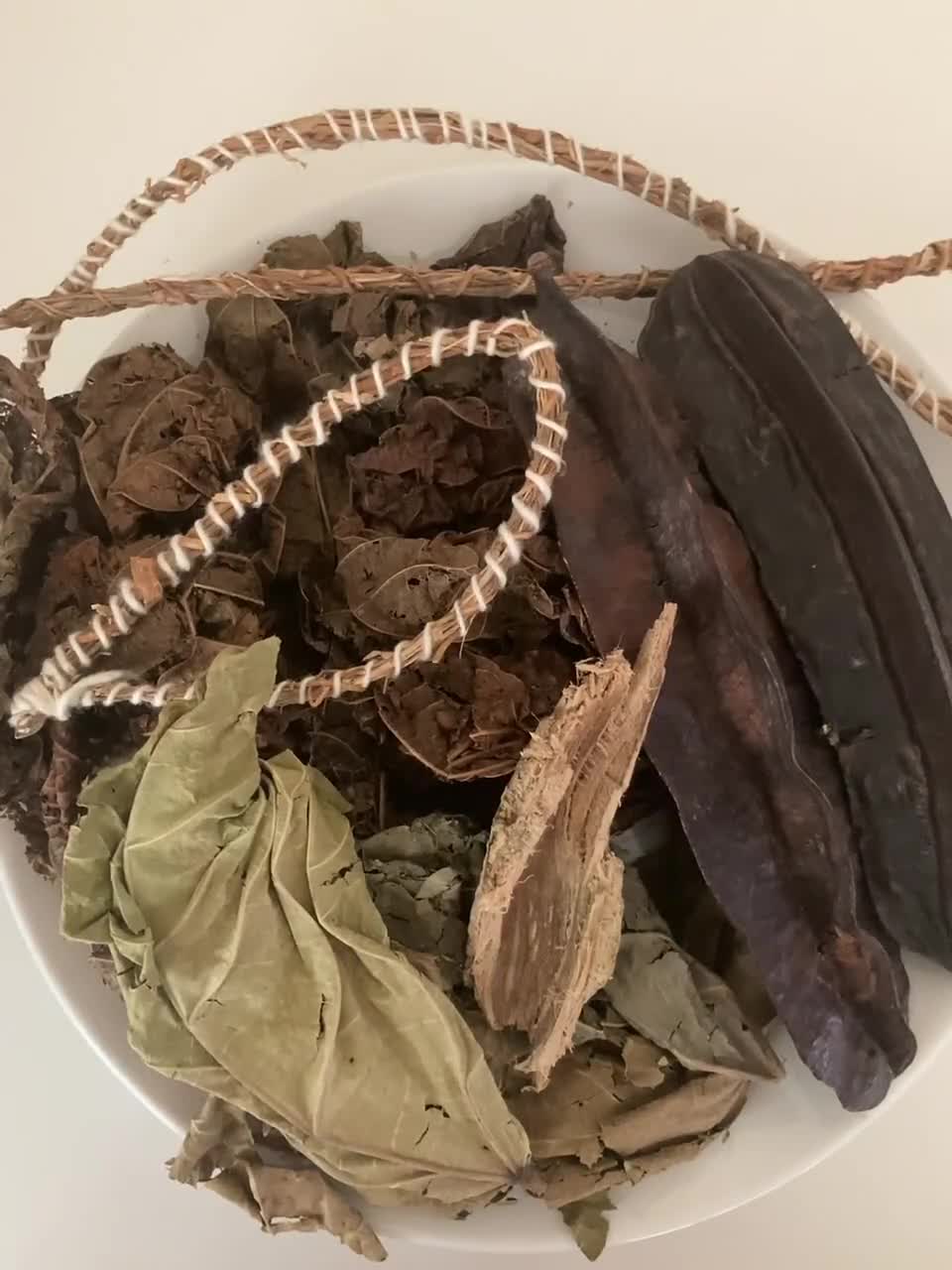 GONGOLI - DJEKA- CLOU DE CLROFLE - Spices, Plants, Roots and Powders mixed
