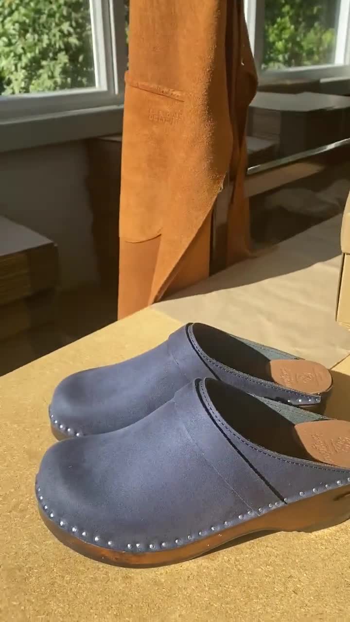 Classic Swedish Comfy Clogs / Da Vinci Dark Blue Suede Leather 