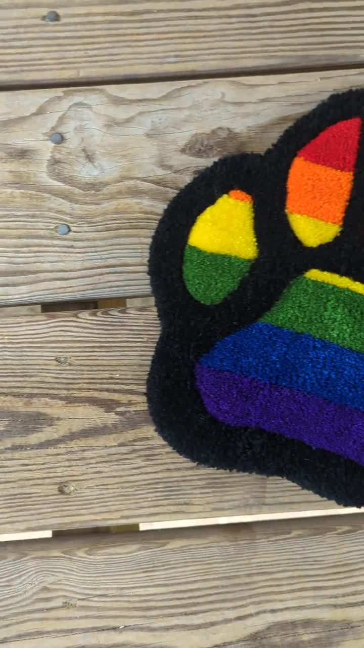 Small Colorful Rainbow Paw Print Tuft Rug