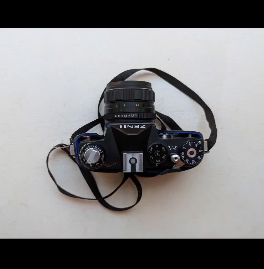 Soviet Photo Camera Vintage Zenit 11, 58mm F2 Helios 44M-4 Lens