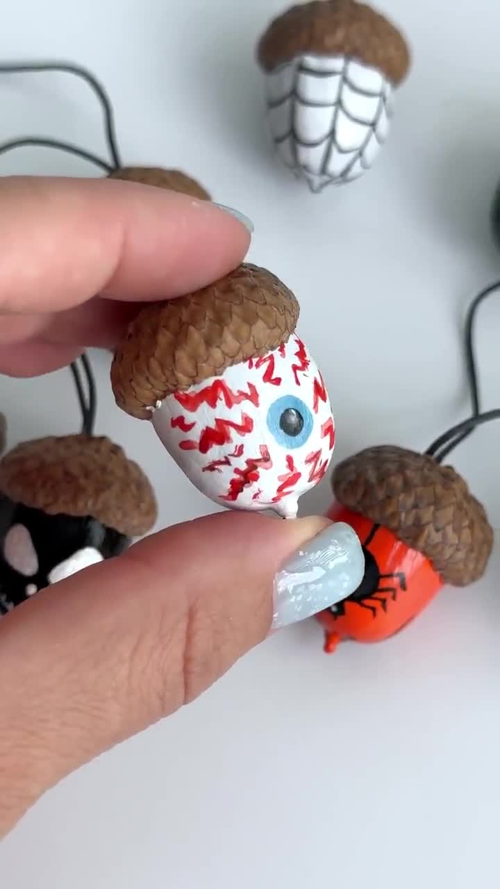 ハロウィンどんぐり飾り ハロウィンどんぐり飾り 13個セット 手描きの